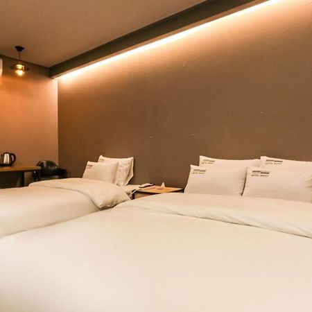 Hotel Band Пионтек Екстериор снимка