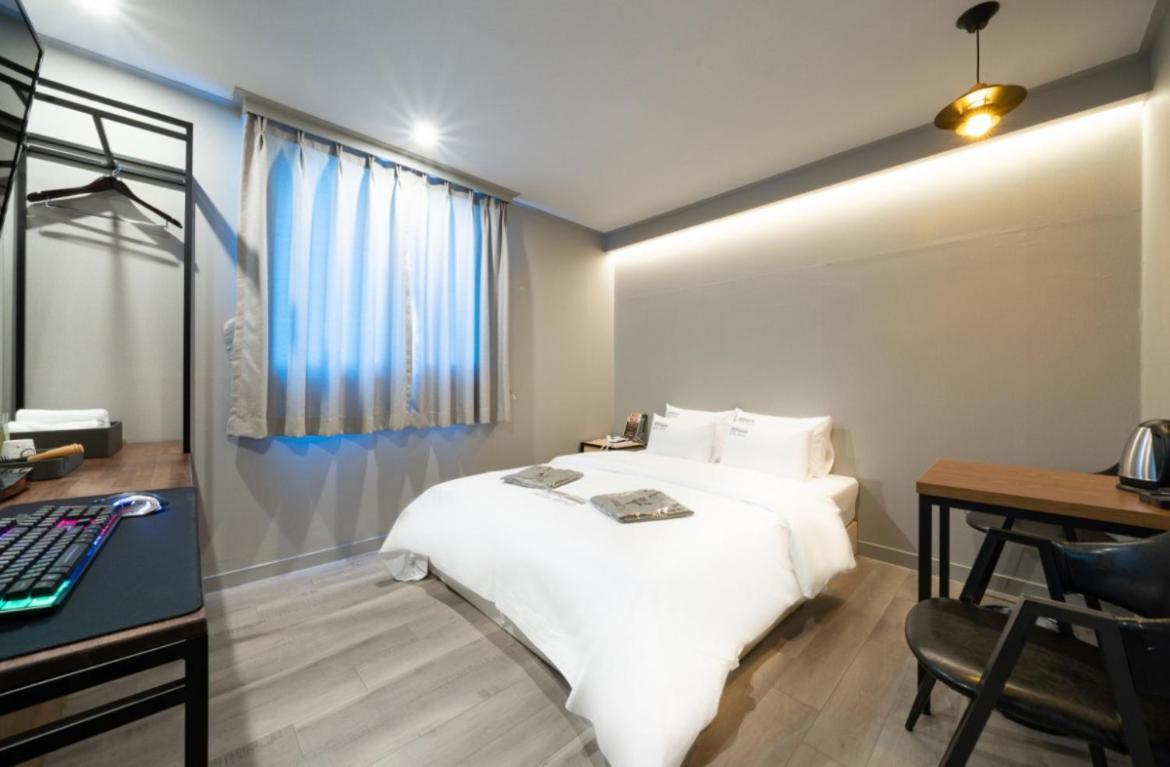 Hotel Band Пионтек Екстериор снимка